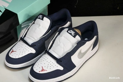 Jordan CJ7891 400 Low Midnight Navy SB 1 1122